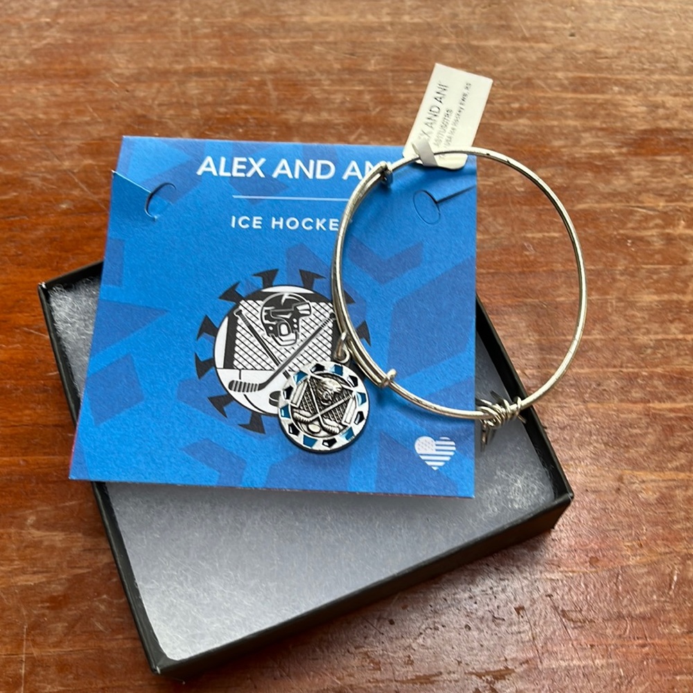 Alex and Ani 2018 US Olympic ice hockey bracelet